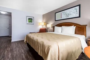 Image of Ramada Bayside Inn & Suites Eureka