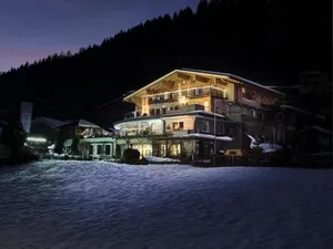 Image of Hotel Garni Pinzgau, Fabian Hüttl