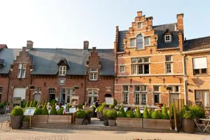 Image of Suite & B by Hofke van Bazel