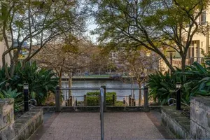 Image of Riverside Panorama Suite Spectacular City Living