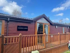 Image of Jasmine Lodge, 2 bedroom with hot tub - Felmoor Park