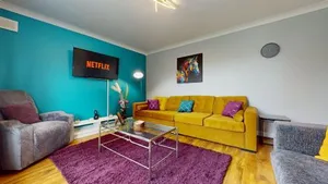 Image of Charming 3 Bed Bungalow Parking & Wifi Business and Leisure by Jesswood Properties