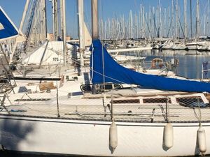 Image of Voilier A Quai Gruissan