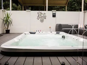 Image of Aldgate Lodge Bed & Breakfast