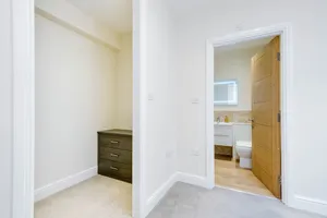 Image of Spacious Luxury 3 Bed Apt with Parking by 360Stays