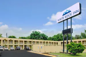 Image of Knights Inn San Marcos