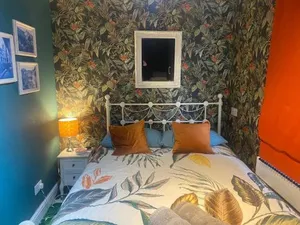 Image of Central city pad one bedroom plus double sofabed