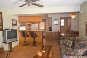 Image of Grandview Condo # 6