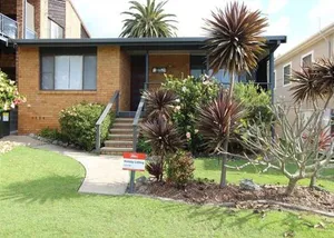 Image of Breakaway, 11 Scott Street