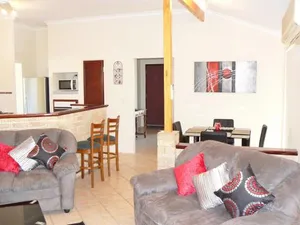 Image of Geraldton Luxury Retreat 2 with free Streaming