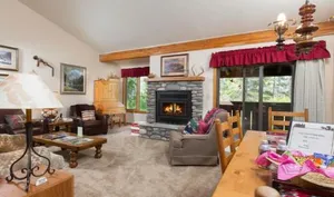 Image of 3614 Winterberry