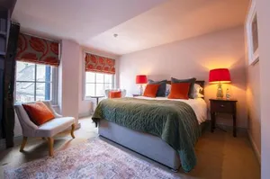 Image of RHUBARB at Drapers Hall