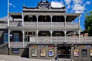 Image of The Art Wearehouse In Deloraine