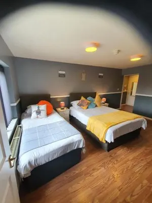 Image of The Snooty Fox