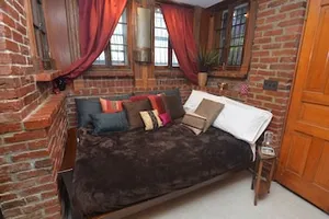 Image of Ivy Mansion at Dupont Circle