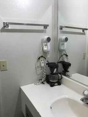Image of Budget Inn