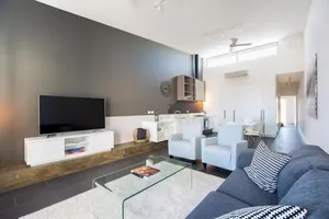 Image of Magnificent Apartment + FREE car park near CBD