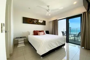 Image of “PENZANCE” Great Location & Views at PenthousePads