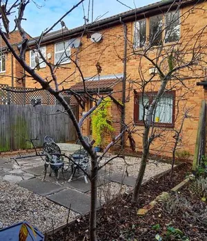 Image of SW19 - Quiet split-level 2-bedroom maisonette with garden