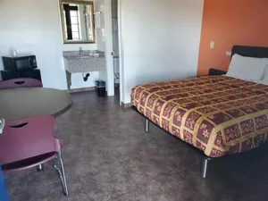 Image of Hesperia Inn