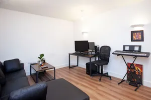 Image of Modern 1 Bedroom Flat in Bristol City Centre