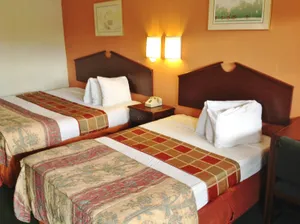 Image of America's Best Inn Warren Detroit
