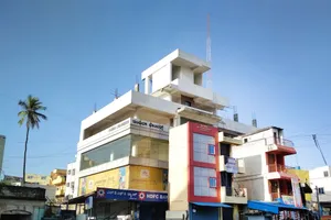 Image of Hotel O Varcity Phi Premium Pavilion ,Above HDFC Bank ,Near Anjaneya Temple Madiwala, Hosur Main r