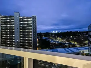 Image of Close To Mel Uni 2br2ba Parking Balconywifi