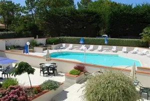 Image of L'Oree du Bois