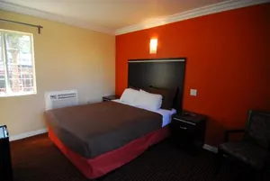 Image of Studio City Inn - Near Universal Studios Hollywood