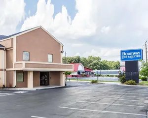 Image of Rodeway Inn Forest Park