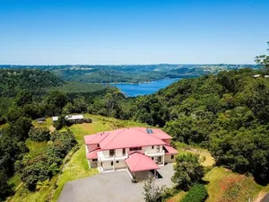 Image of Lemon Grove - Montville Manor