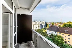 Image of Cologne Fair Apartment with Cathedral View