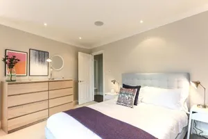 Image of Madison Hill - White Hill House 5 - 3 bedroom flat