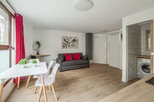 Image of Bright and cosy flat at the heart of Paris in a trendy district - Welkeys