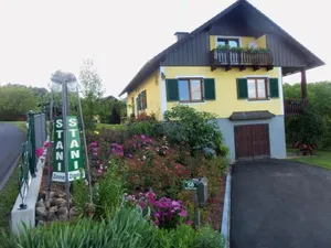 Image of Obstbau und Gästezimmer Stani