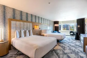 Image of Silver Cloud Hotel - Seattle Broadway