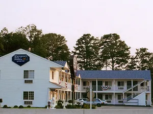 Image of Passport Inn & Suites