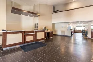 Image of Super 8 Waukesha