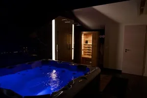 Image of Magnifique Villa le89golden jacuzzi et sauna privatif