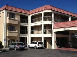 Image of Super 8 by Wyndham Albuquerque Airport