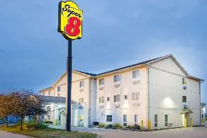 Image of Super 8 by Wyndham El Paso IL