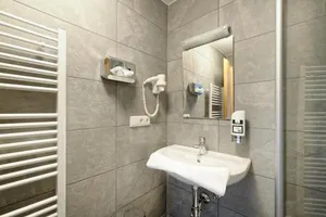 Image of Hotel 17 Seen
