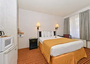 Image of Rodeway Inn & Suites El Cajon San Diego East