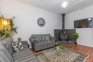 Image of Stylish Lake Albert Cottage, Wagga Wagga