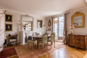 Image of Charming Mirabeau, by Veeve