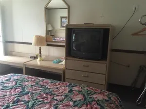 Image of Twin Pine Motel