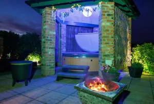 Image of Lincoln Holiday Retreat Cottage with Private Hot Tub
