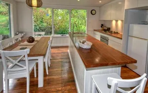 Image of Ribbon Gum Lodge