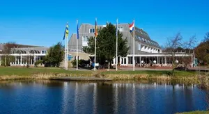 Image of APHRODITE met ZONNIG TERRAS, eigen KEUKEN, Verwarmd Hotel-ZWEMBAD, nabij DORP, DUINEN en STRAND